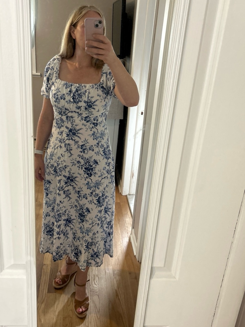 Blue Floral Puff-Sleeve Maxi Dress